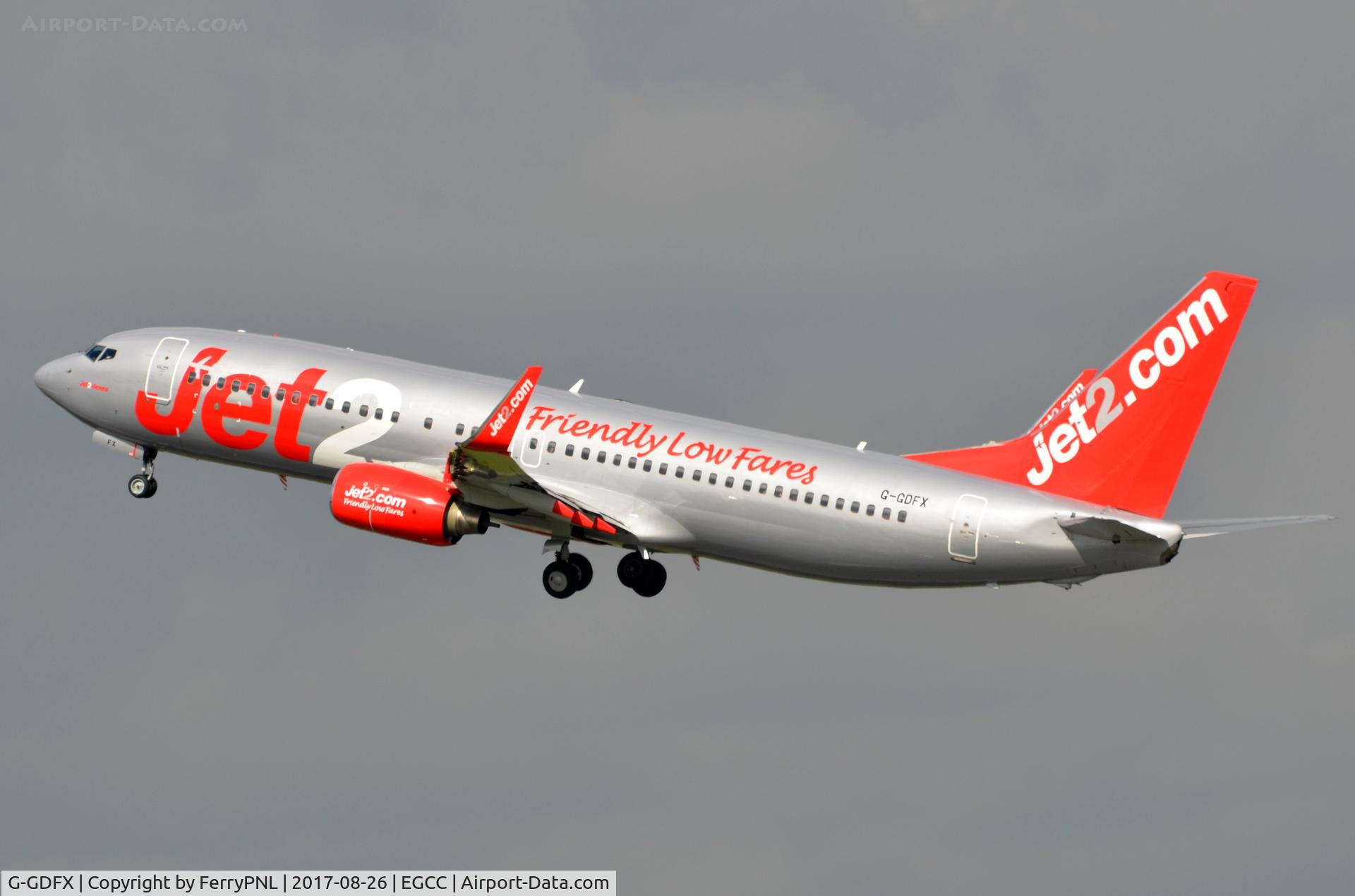 G-GDFX, 2000 Boeing 737-8K5 C/N 27987, Jet2 B738 starting its flight.