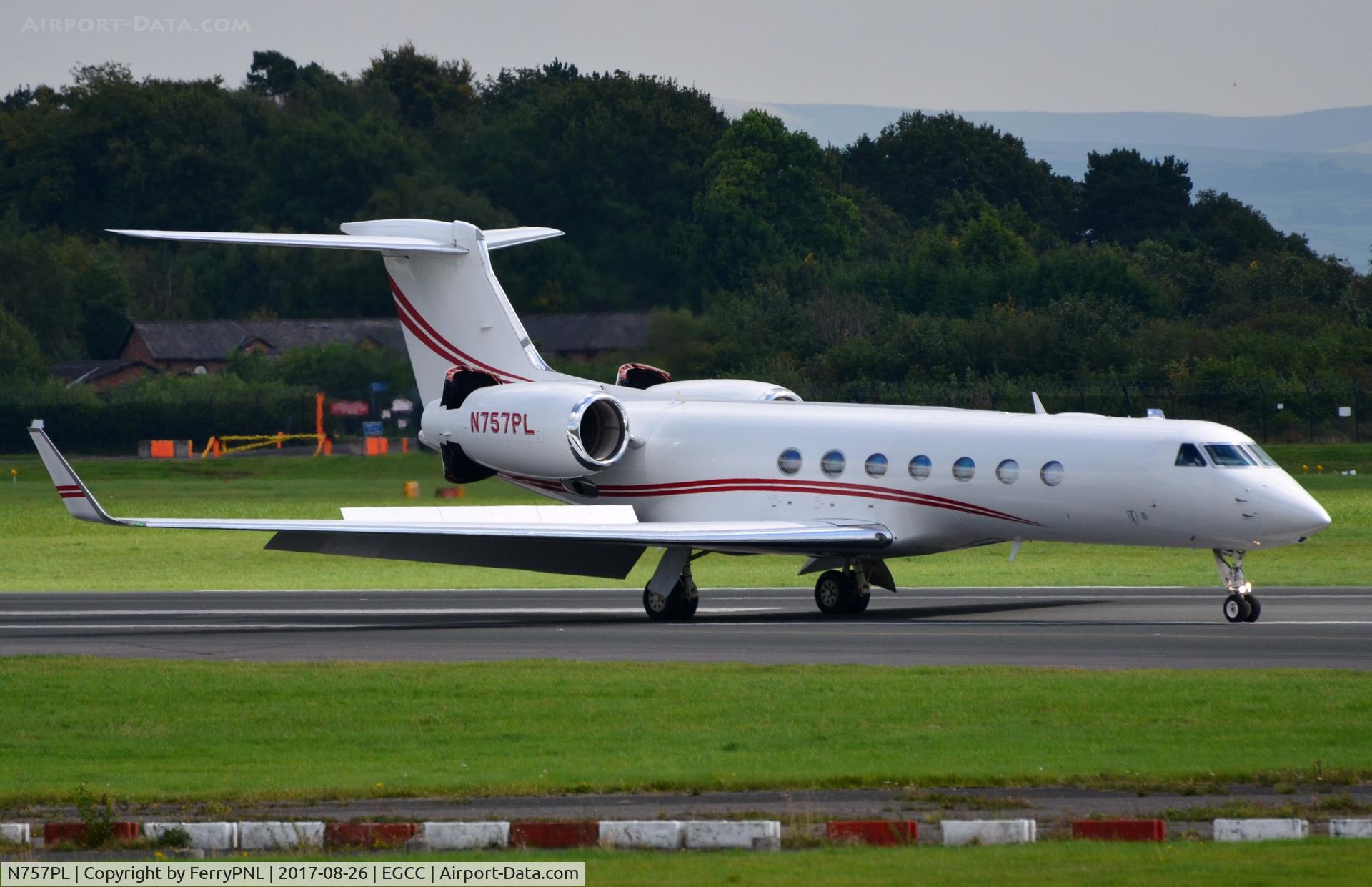 N757PL, 2009 Gulfstream Aerospace GV-SP (G550) C/N 5249, Arrival of G550