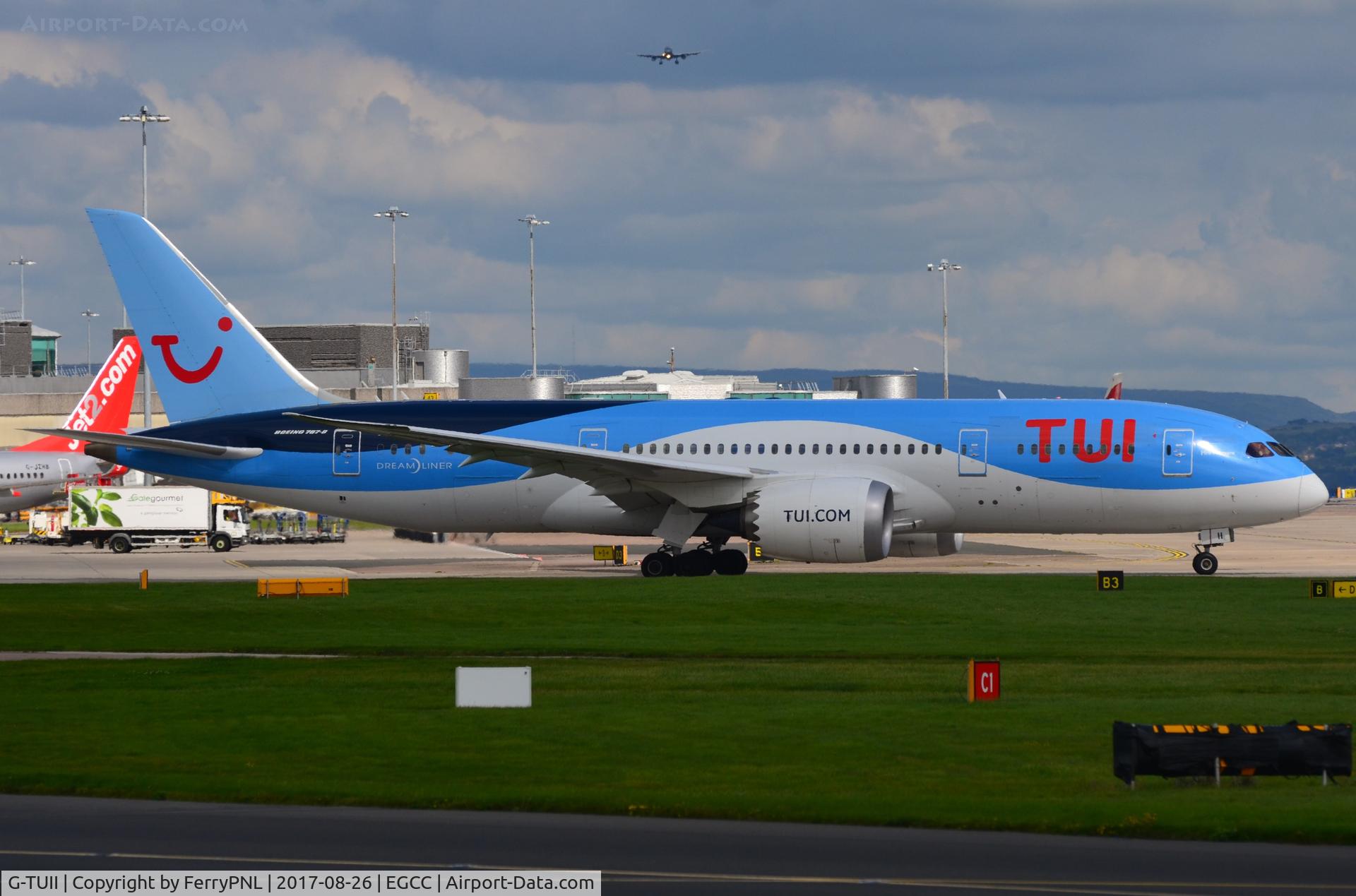 G-TUII, 2015 Boeing 787-8 Dreamliner C/N 37230, TUI B788 taxying for departure