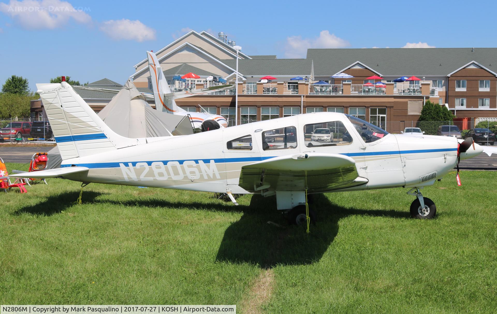 N2806M, 1977 Piper PA-28-181 Archer II C/N 28-7890270, Piper PA-28-181