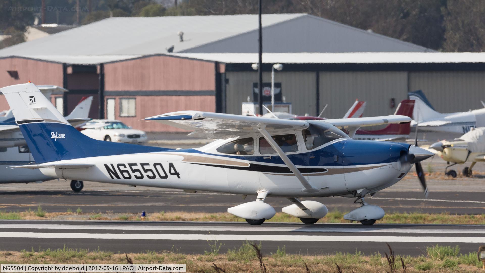 N65504, Cessna 182T Skylane C/N 18281452, N65504 Taking off from Palo Alto Airport