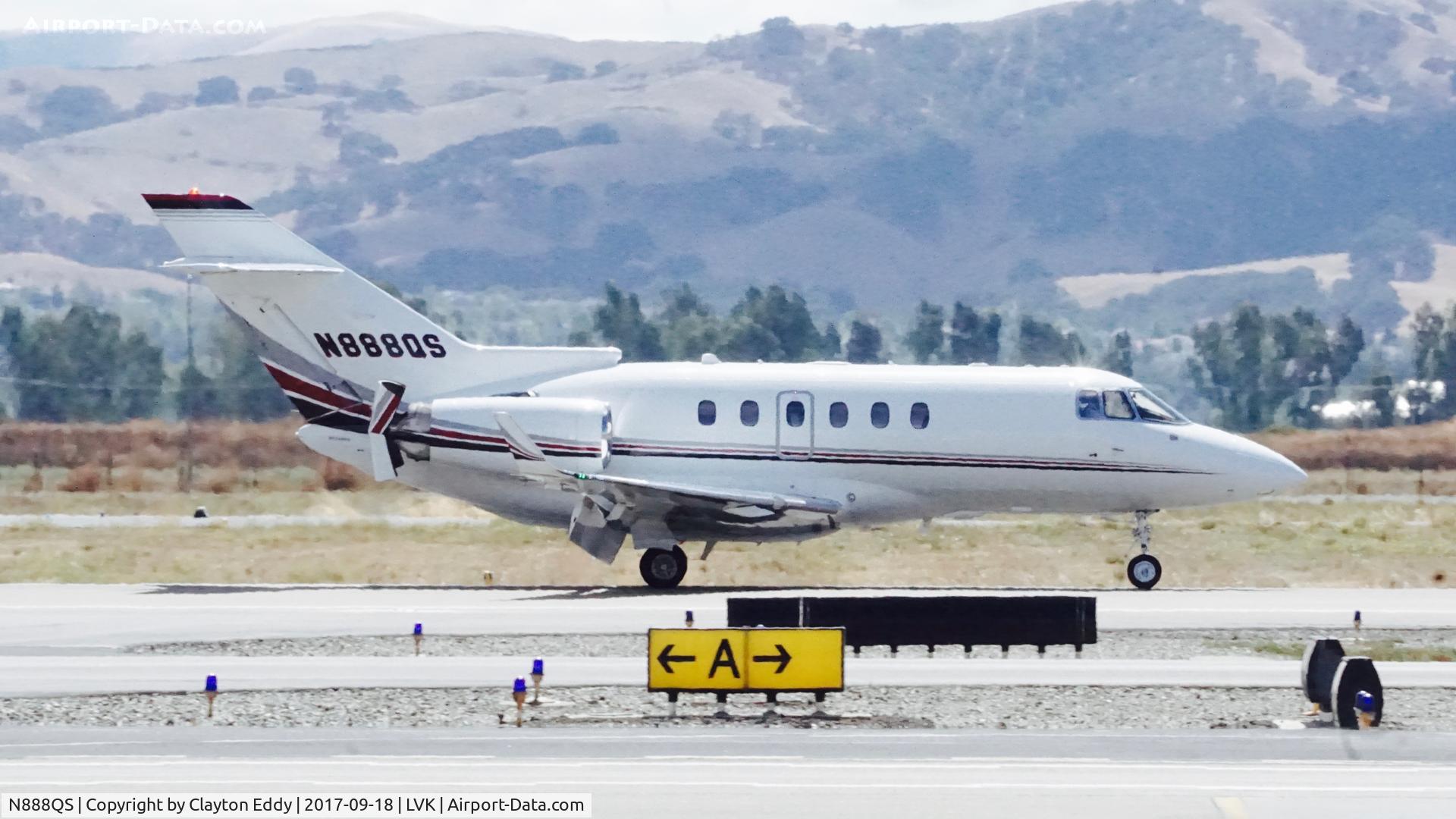 N888QS, 2008 Hawker Beechcraft Corp Hawker 900XP C/N HA-0042, Livermore Airport California. 2017.