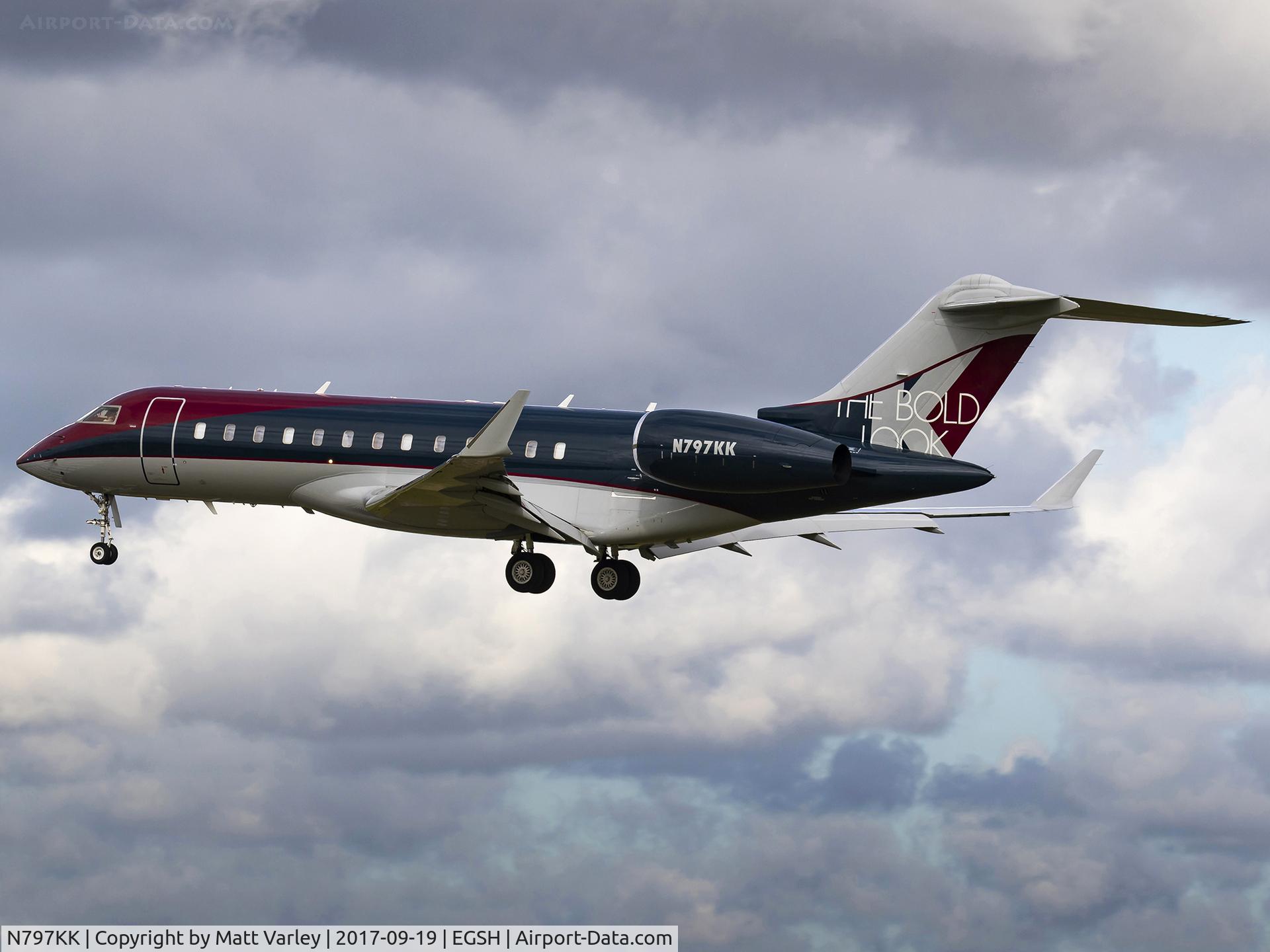 N797KK, 2008 Bombardier BD-700-1A10 Global Express C/N 9290, Stunning looking Global express arriving on rwy 27 .....