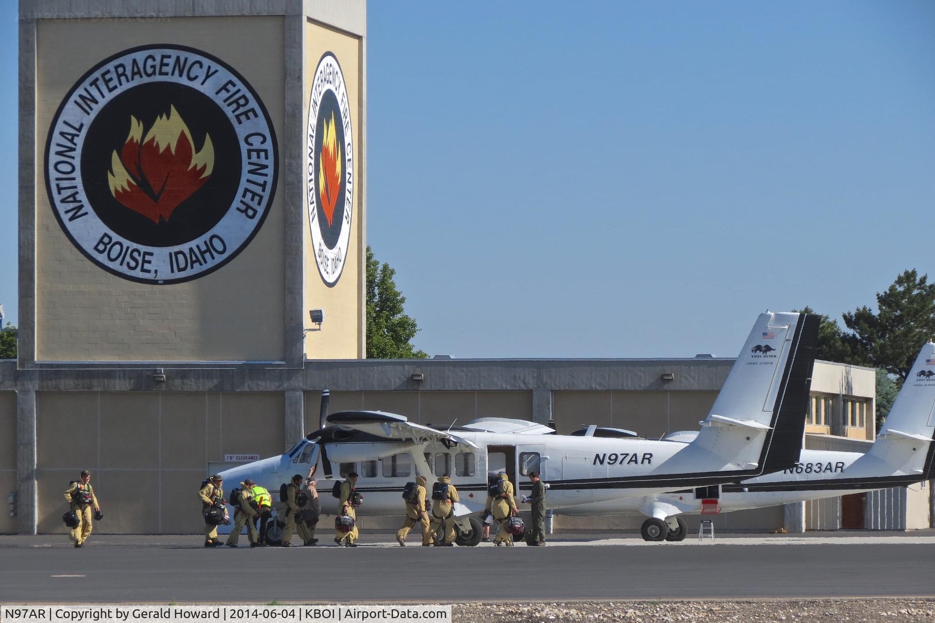 N97AR, 1973 De Havilland Canada DHC-6-300 Twin Otter C/N 365, Loading up smoke jumpers for a mission.