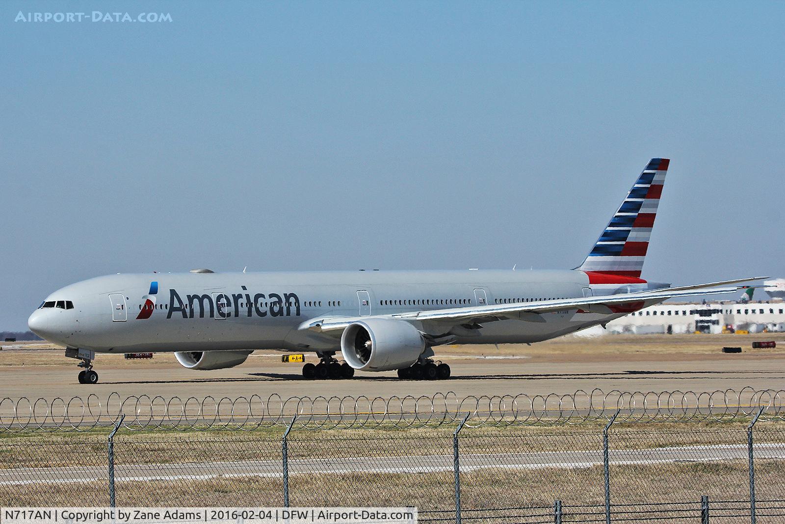 N717AN, 2012 Boeing 777-323/ER C/N 31543, At DFW Airport