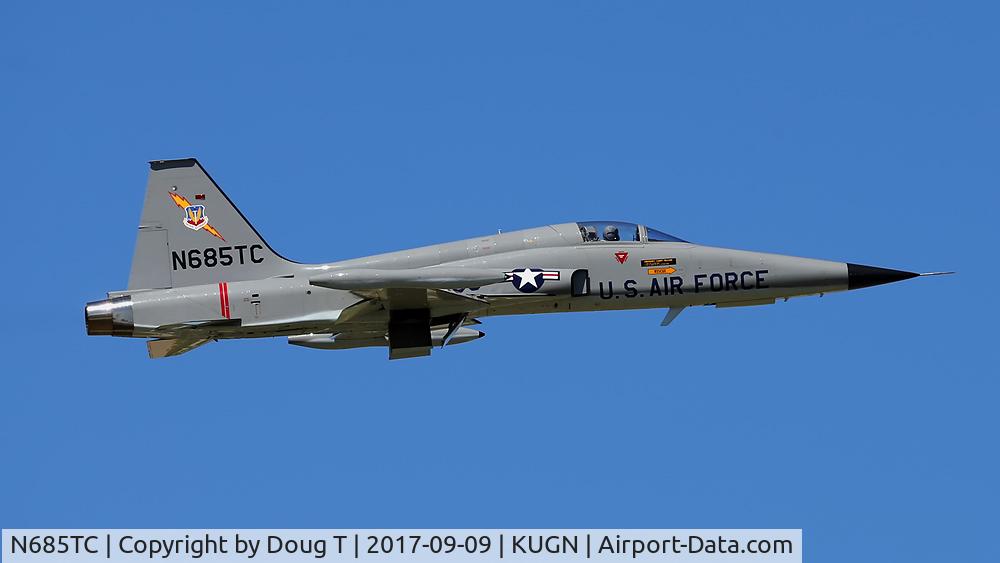 N685TC, 1968 Northrop RF-5A Freedom Fighter C/N 1009, 1 of several passes at Waukegan Airport show.
