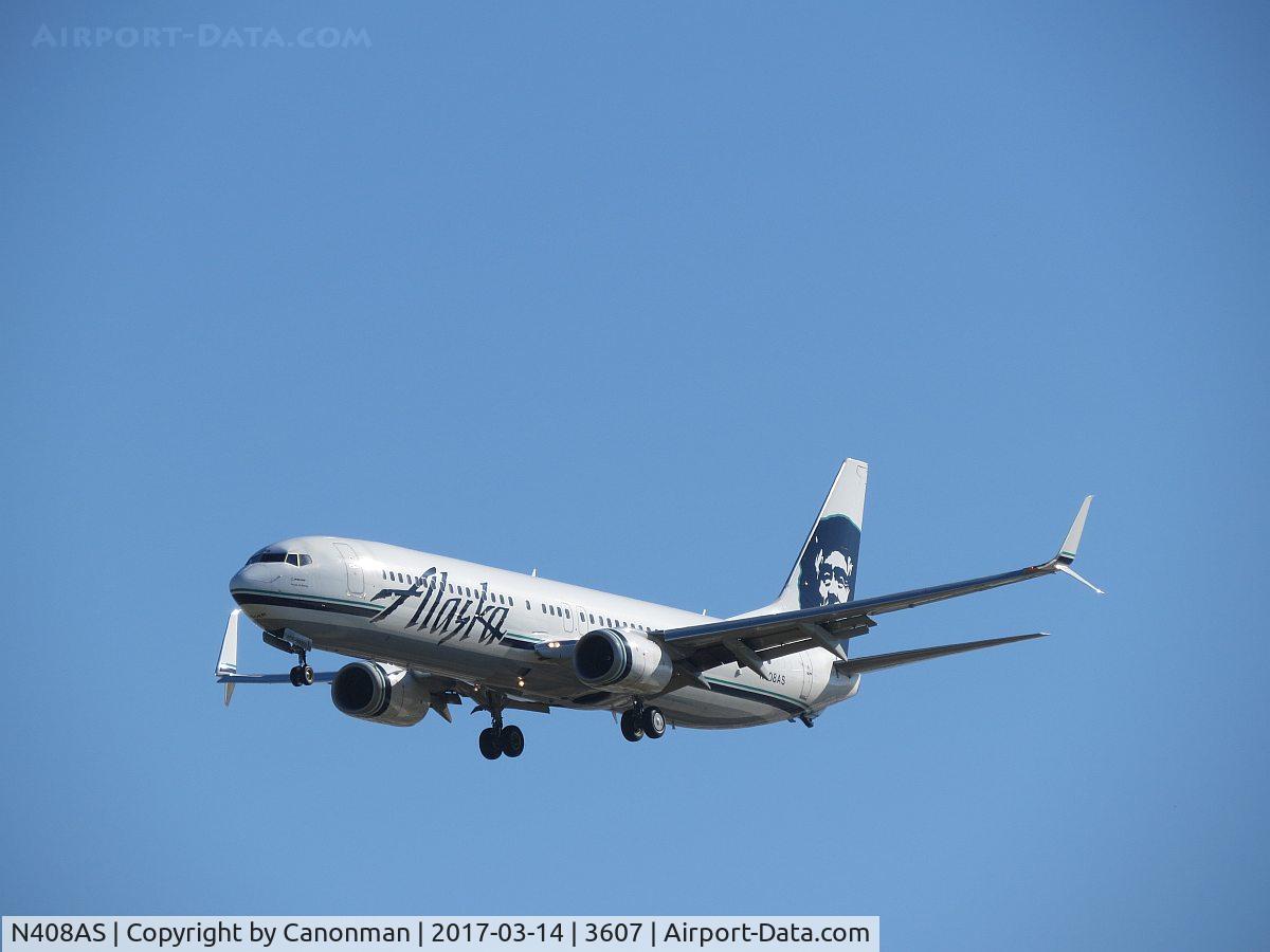 N408AS, 2013 Boeing 737-990/ER C/N 41732, Landing