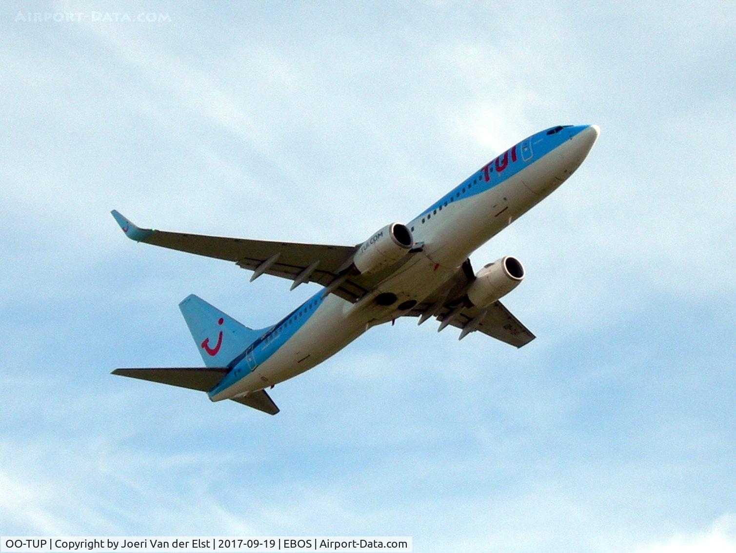 OO-TUP, 2004 Boeing 737-85P C/N 33974, Shortly after take-off rwy 26