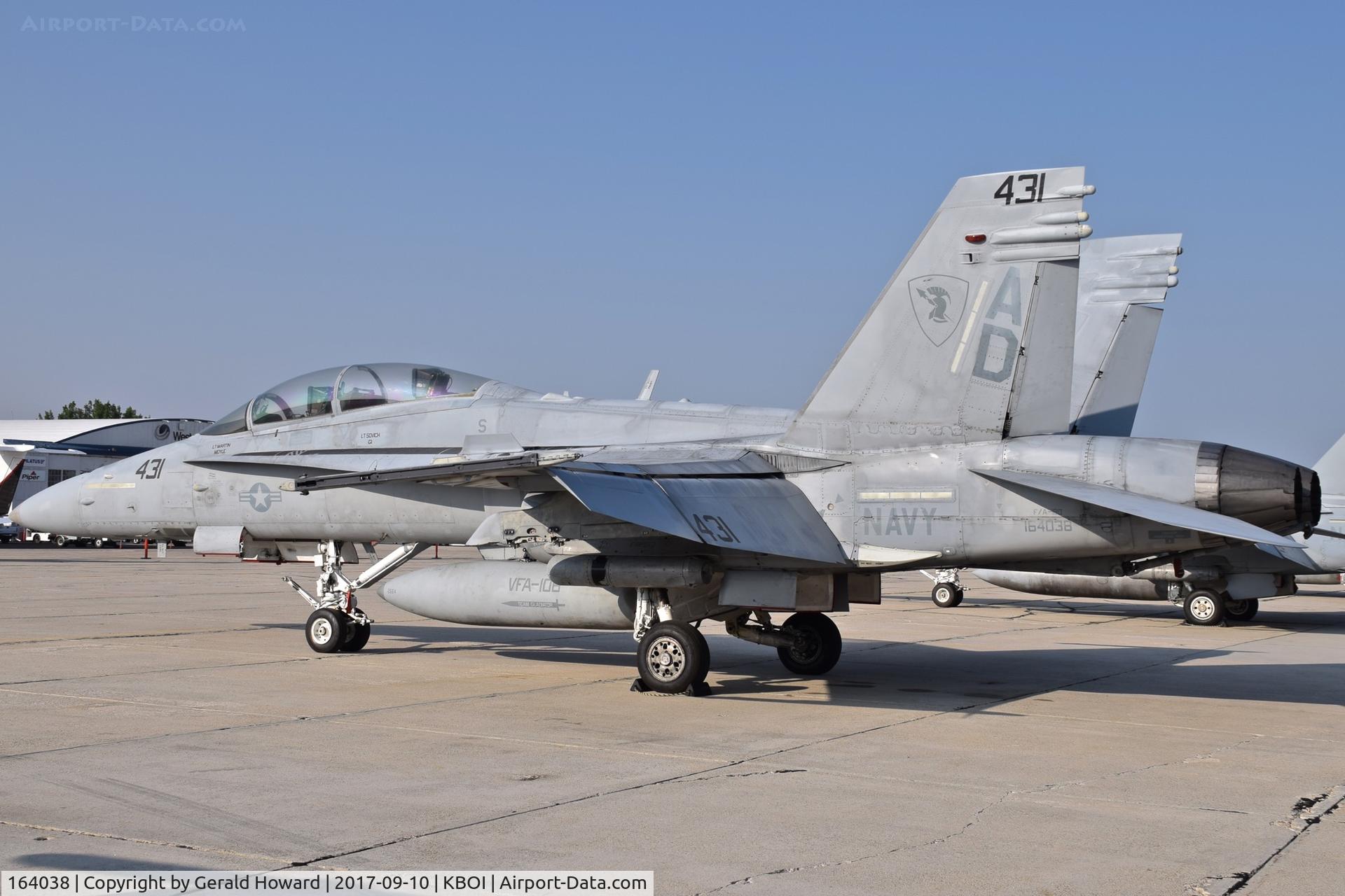 164038, McDonnell Douglas F/A 18D Hornet C/N 924/D050, VFA-106 