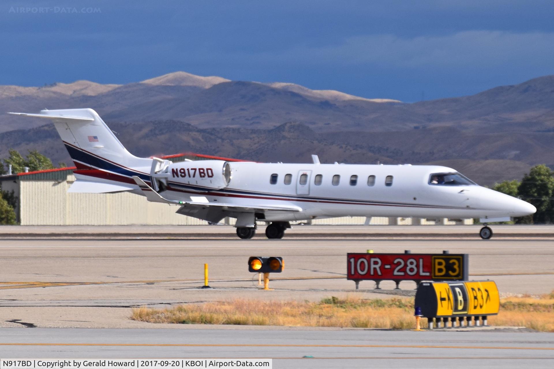 N917BD, 2012 Learjet 45 C/N 45-450, Landing roll out on RWY 10R.