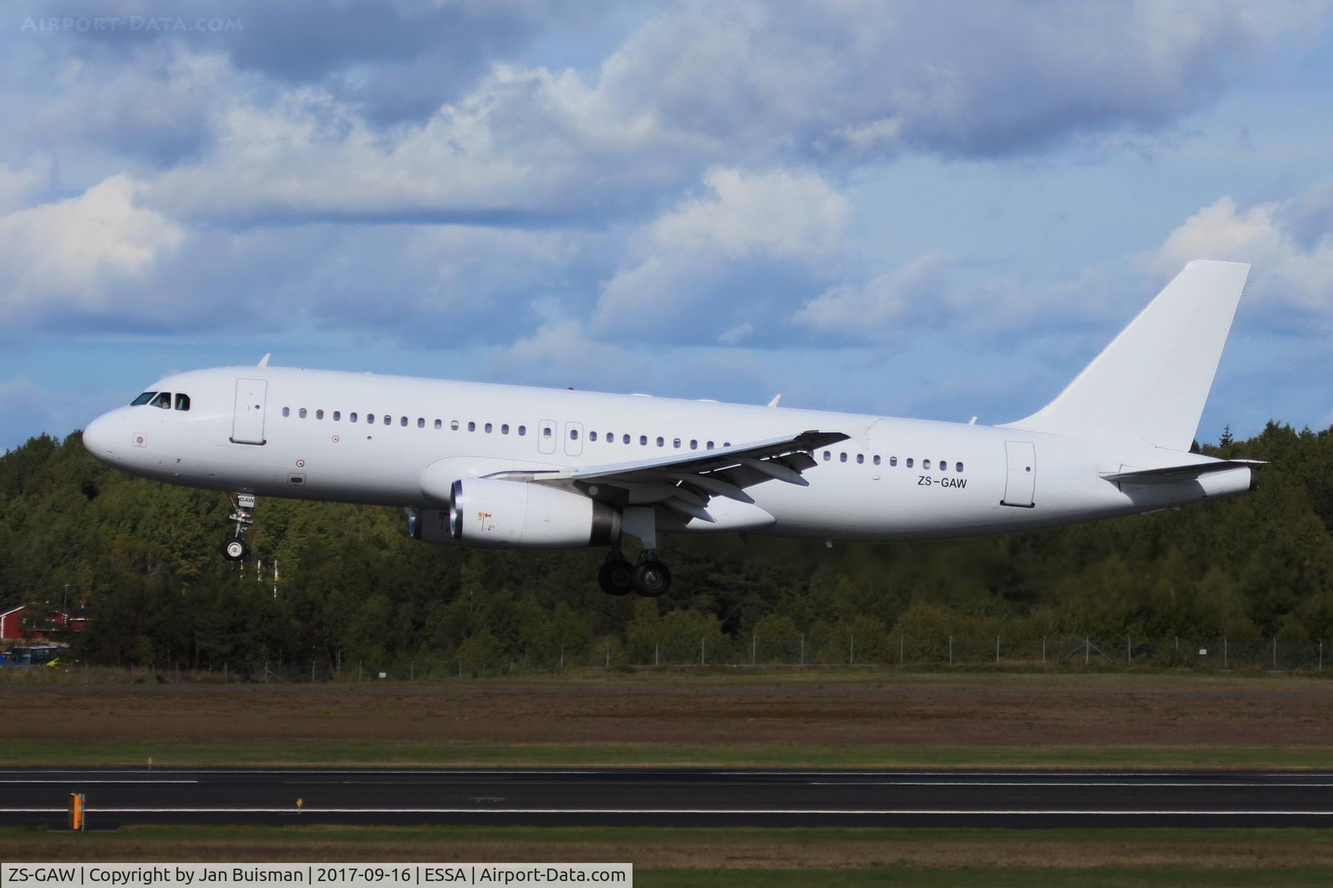 ZS-GAW, 1989 Airbus A320-231 C/N 054, operating for Corendon
