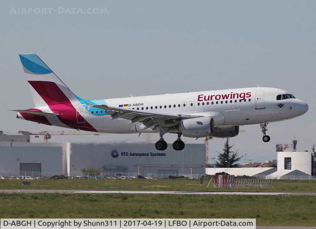 D-ABGH, 2007 Airbus A319-111 C/N 3245, Landing rwy 32R