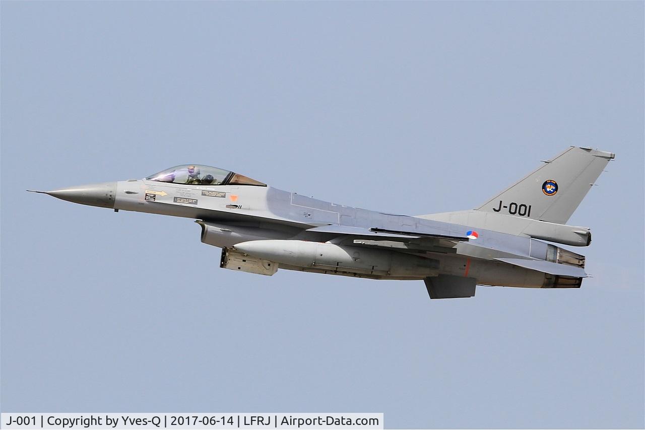 J-001, Fokker F-16AM Fighting Falcon C/N 6D-157, Fokker F-16AM Fighting Falcon, Take off rwy 26, Landivisiau Naval Air Base (LFRJ) Tiger Meet 2017