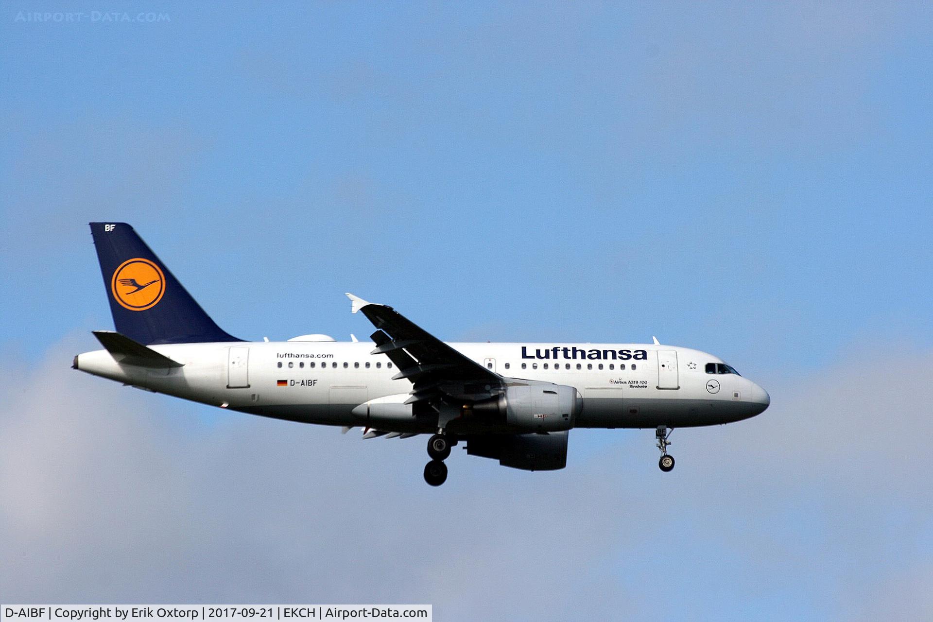 D-AIBF, 2011 Airbus A319-112 C/N 4796, D-AIBF landing rw 04L