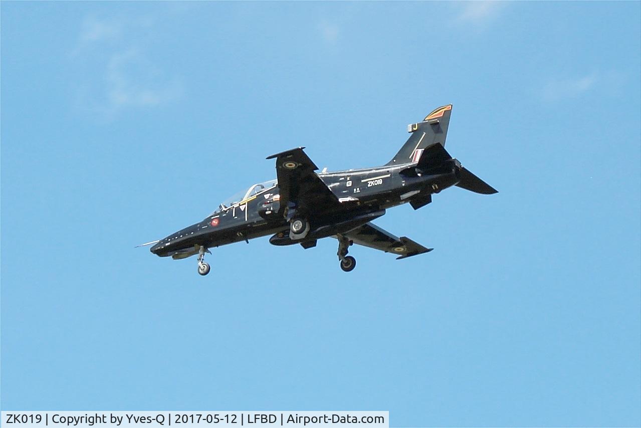 ZK019, 2008 British Aerospace Hawk T2 C/N RT010/1248, British Aerospace Hawk T.2, Short approach rwy 23, Bordeaux-Mérignac BA 106 (LFBD-BOD) Open day 2017