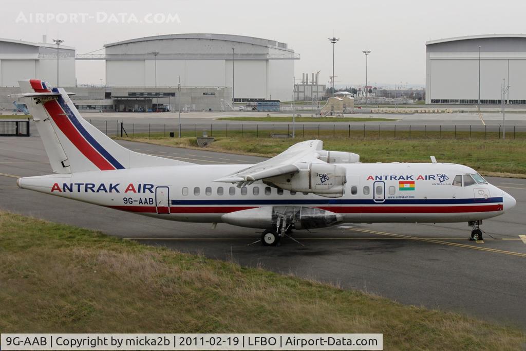 9G-AAB, 1987 ATR 42-300 C/N 041, Parked
