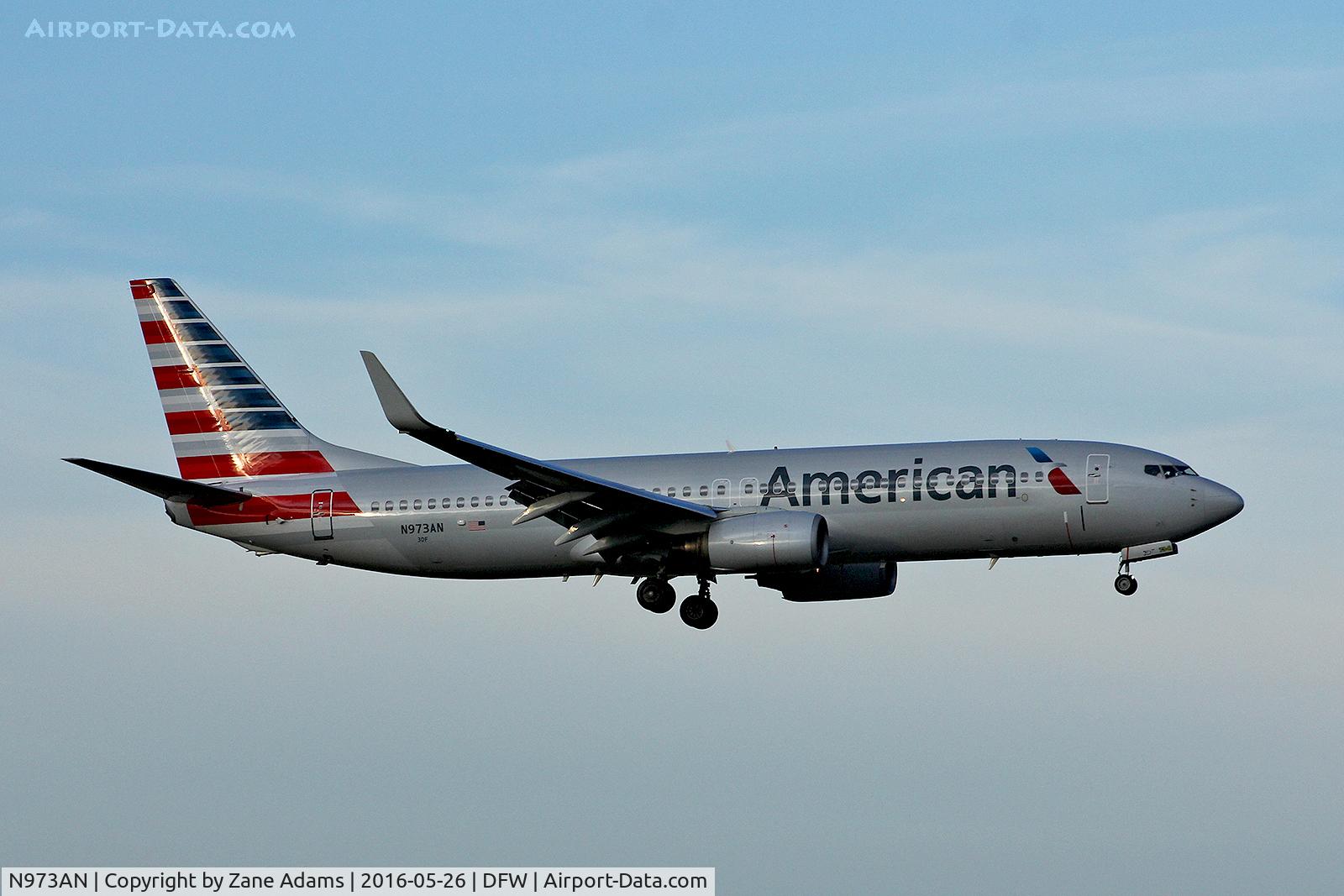 N973AN, 2001 Boeing 737-823 C/N 29548, At DFW Airport