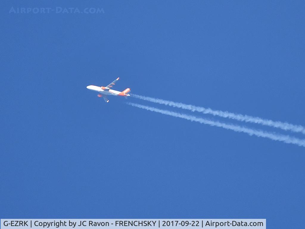 G-EZRK, 2017 Airbus A320-214 C/N 7772, U26712 /EZY84RL PALMA DE MALLORCA to BELFAST, level 360 above city of Bordeaux