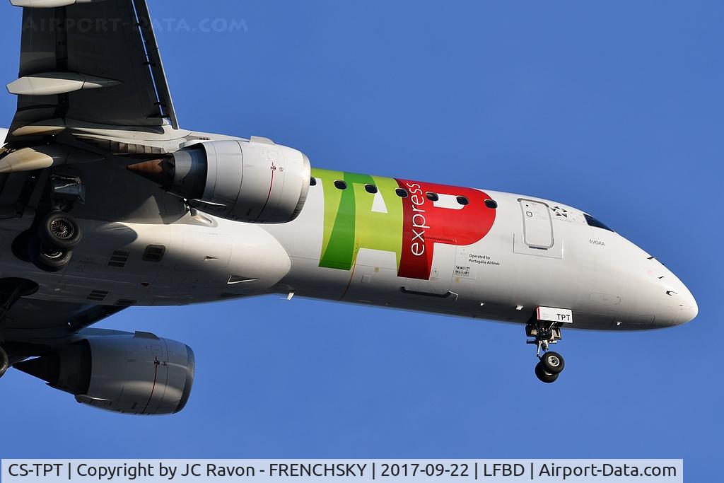 CS-TPT, 2011 Embraer 190LR (ERJ-190-100LR) C/N 19000495, TAP Express TP466 from Lisbon (LIS) landing runway 23