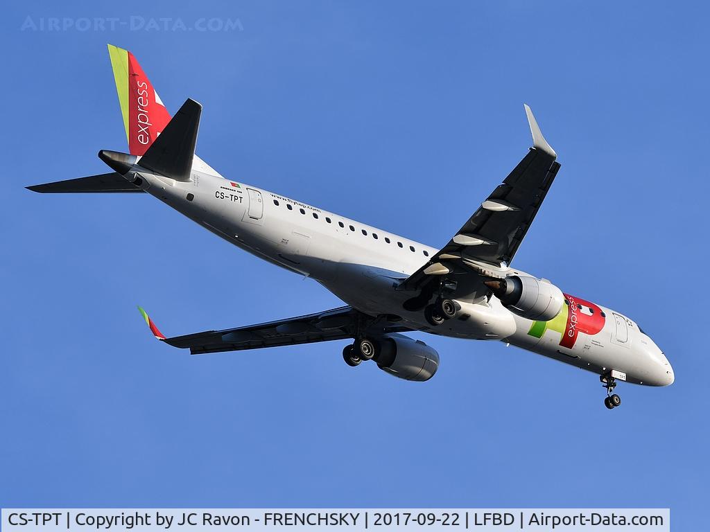 CS-TPT, 2011 Embraer 190LR (ERJ-190-100LR) C/N 19000495, TAP Express TP466 from Lisbon (LIS) landing runway 23