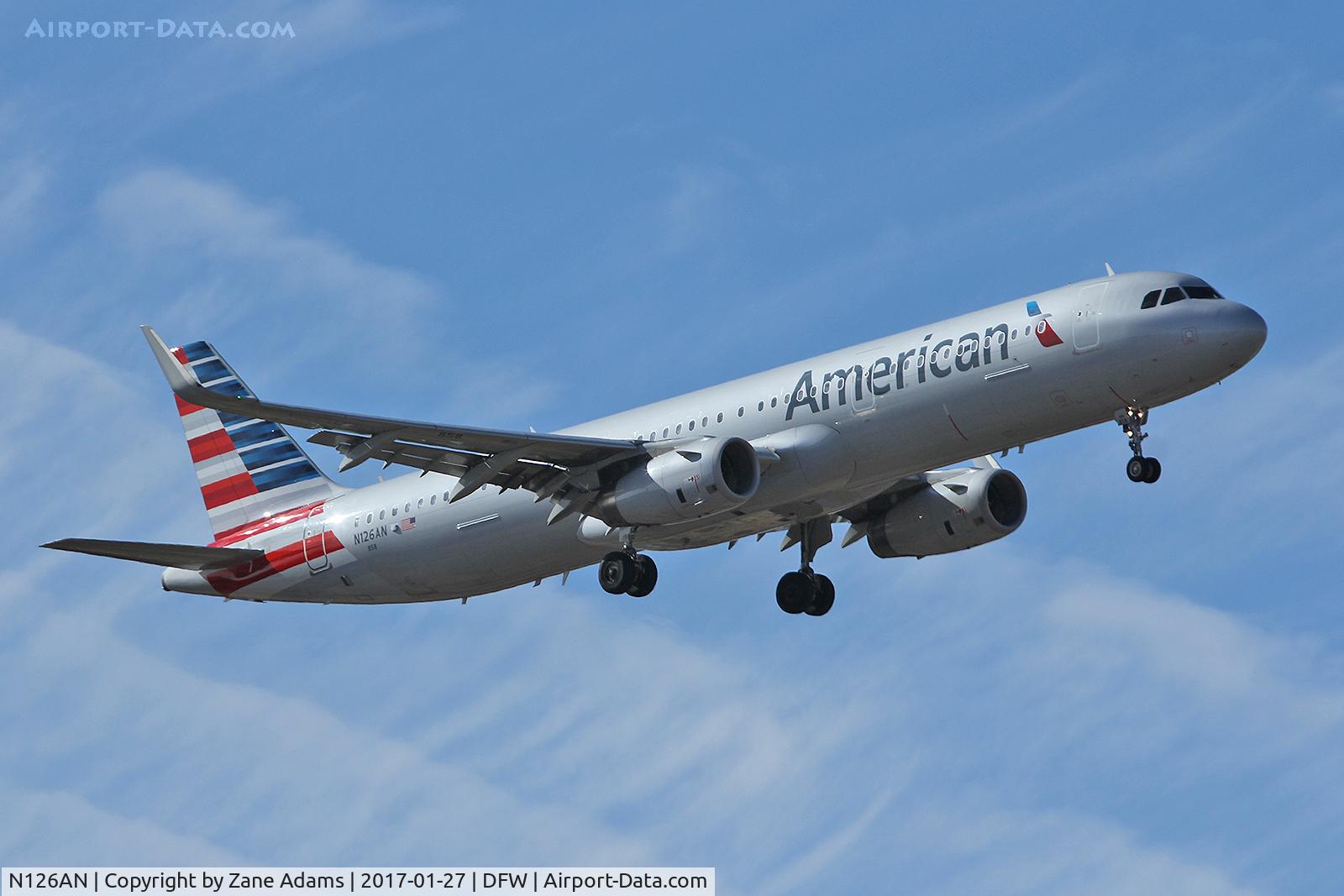 N126AN, 2014 Airbus A321-231 C/N 6313, Arriving at DFW Airport