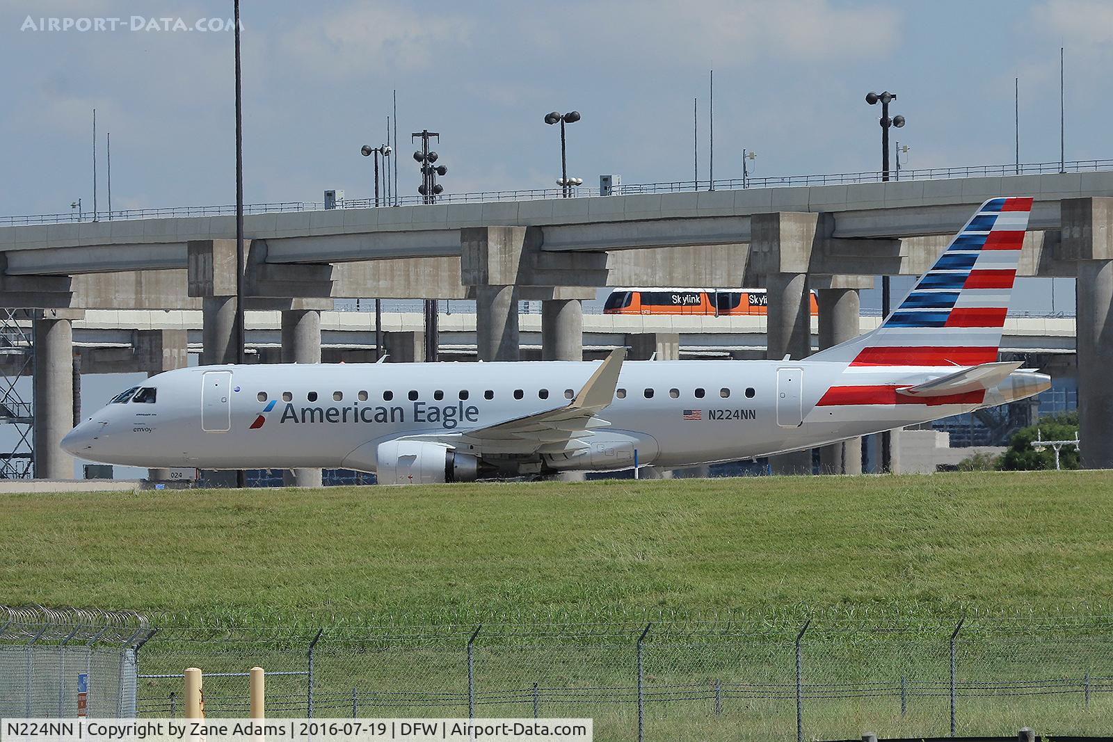N224NN, 2016 Embraer 175LR (ERJ-170-200LR) C/N 17000536, Arriving at DFW Airport