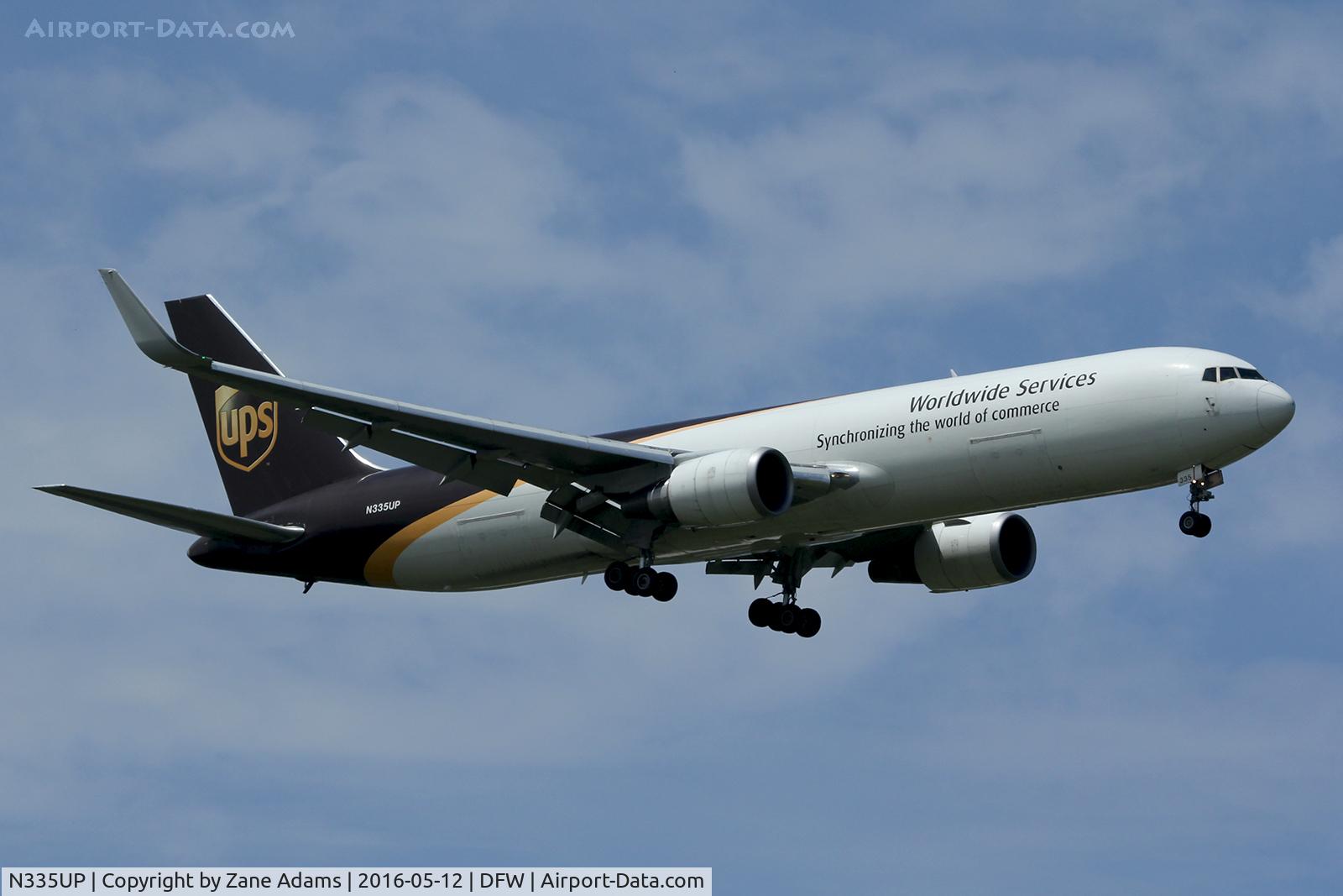 N335UP, 2009 Boeing 767-34AF C/N 37856, Arriving at DFW Airport