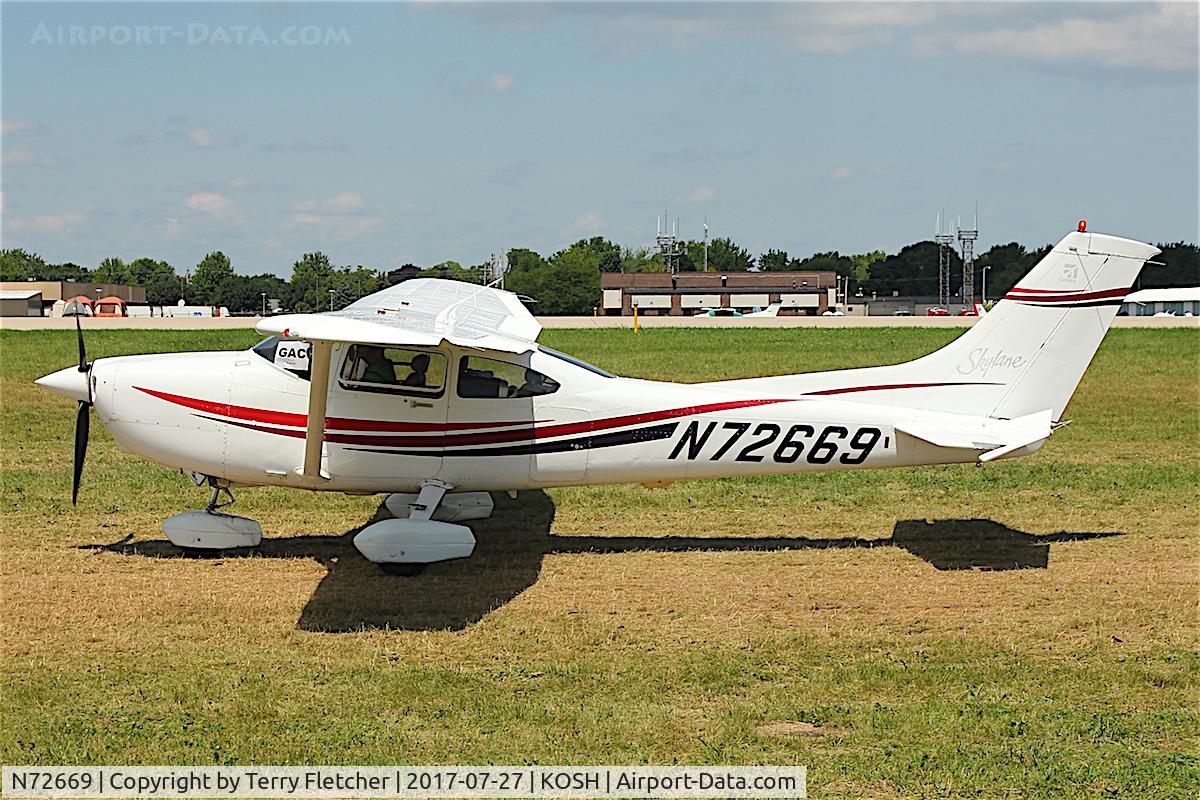 N72669, 1999 Cessna 182S Skylane C/N 18280496, At 2017 EAA AirVenture at Oshkosh