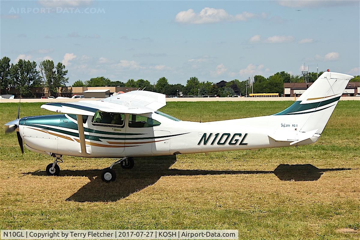 N10GL, Cessna 182R Skylane C/N 18201934, At 2017 EAA AirVenture at Oshkosh