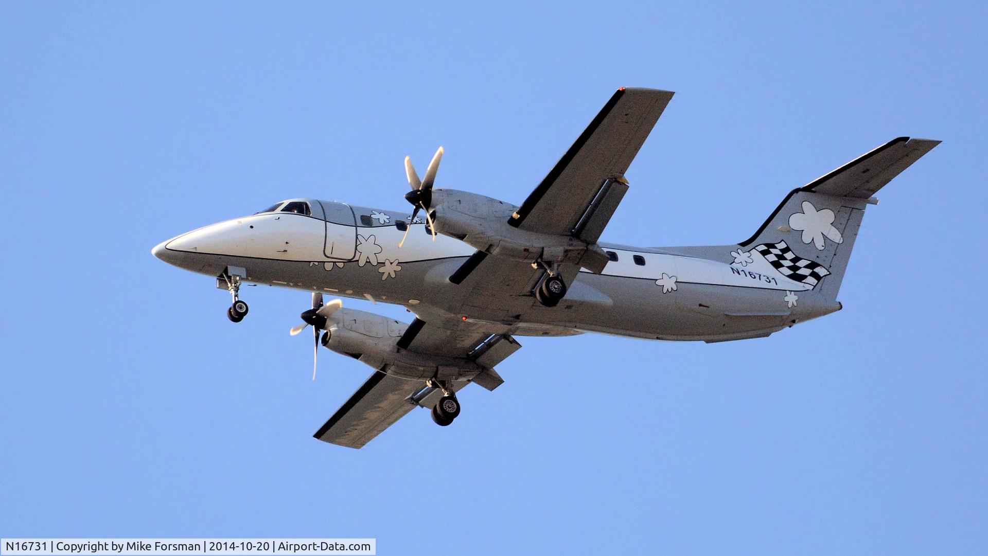 N16731, 1990 Embraer EMB-120ER Brasilia C/N 120.190, Approaching Pt. Mugu NAWC
Ventura County, California