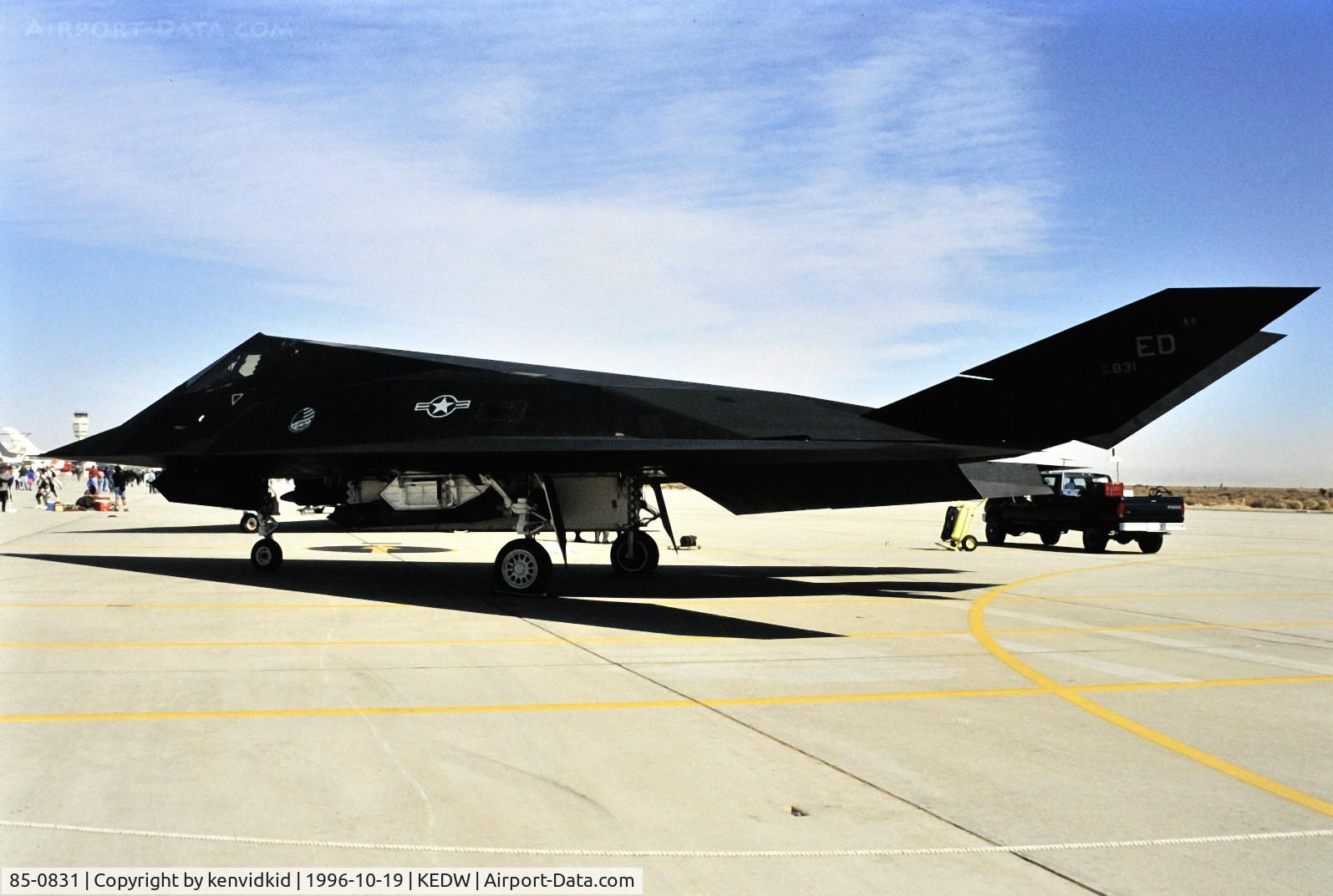 85-0831, 1985 Lockheed F-117A Nighthawk C/N A.4053, On static display at the Edwards Open House 1996.