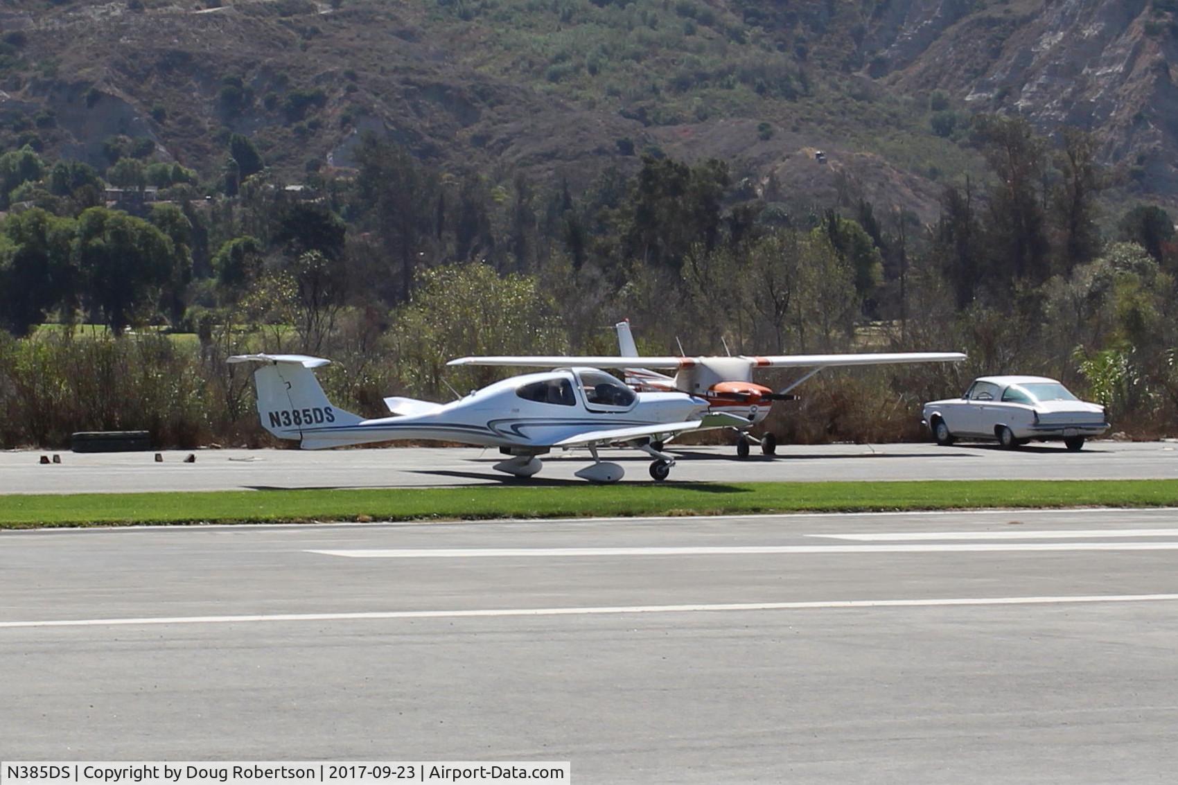 N385DS, Diamond DA-40 XLS Diamond Star C/N 40.1038, Diamond Aircraft Inds. DIAMOND STAR XLS, Lycoming IO-360-M1A+ 180 Hp, taxi to tiedown after landing Rwy 22
