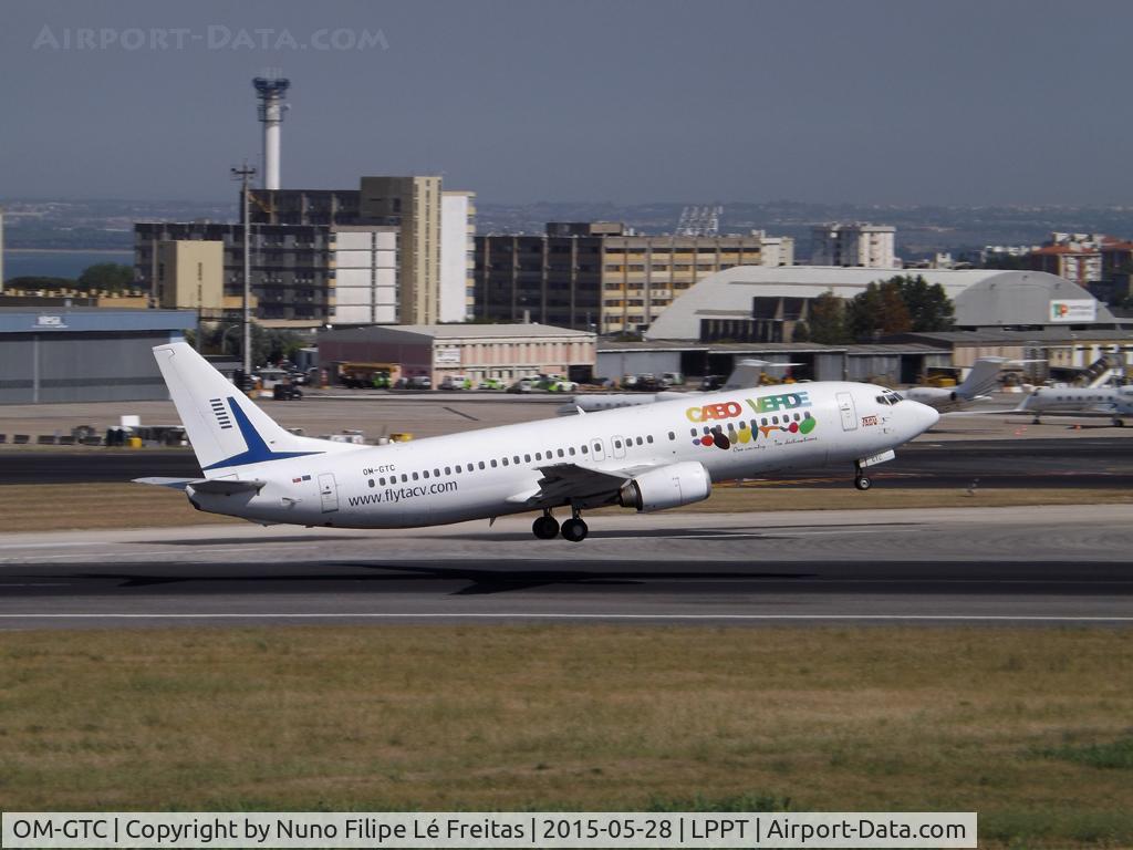 OM-GTC, 1992 Boeing 737-430 C/N 27001, Taking-off.