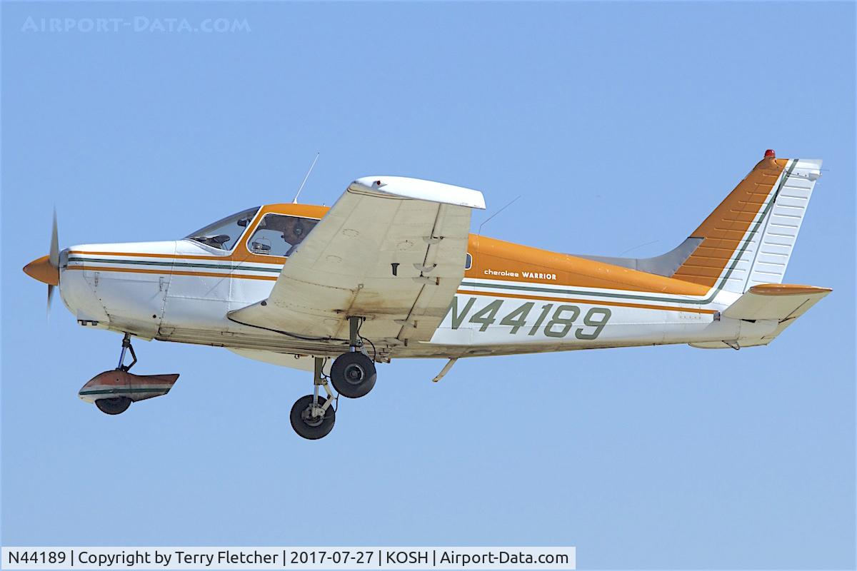 N44189, 1974 Piper PA-28-151 Cherokee C/N 28-7415598, At 2017 EAA AirVenture at Oshkosh