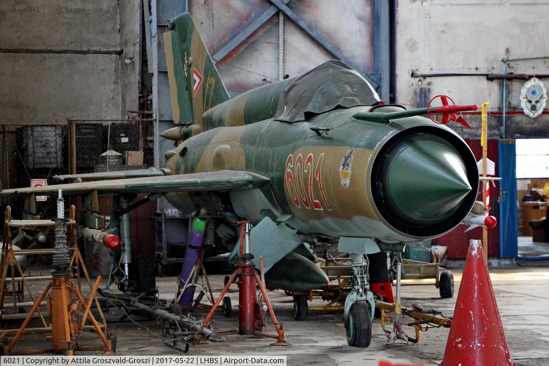 6021, Mikoyan-Gurevich MiG-21bis C/N 75036021, Budaörs Airport, in the hangar, Hungary