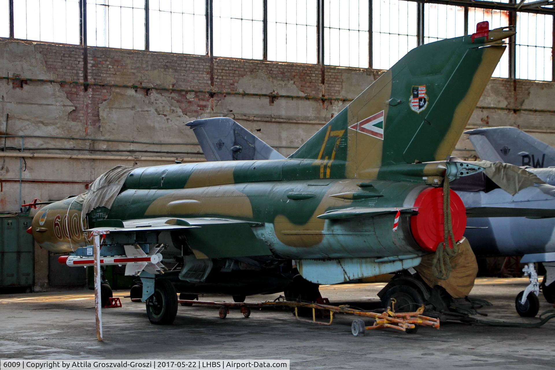 6009, 1977 Mikoyan-Gurevich MiG-21bis 75AP C/N 75036009, Budaörs Airport, in the hangar, Hungary