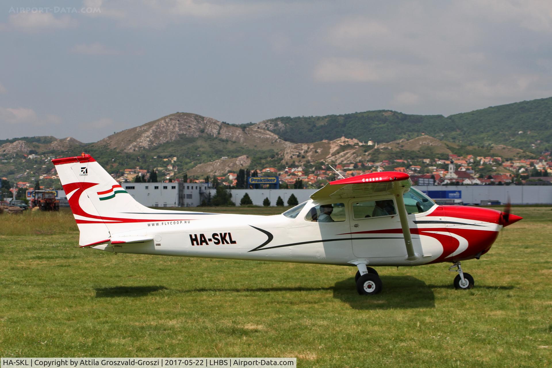 HA-SKL, Cessna 172M C/N 17264904, Budaörs Airport, Hungary