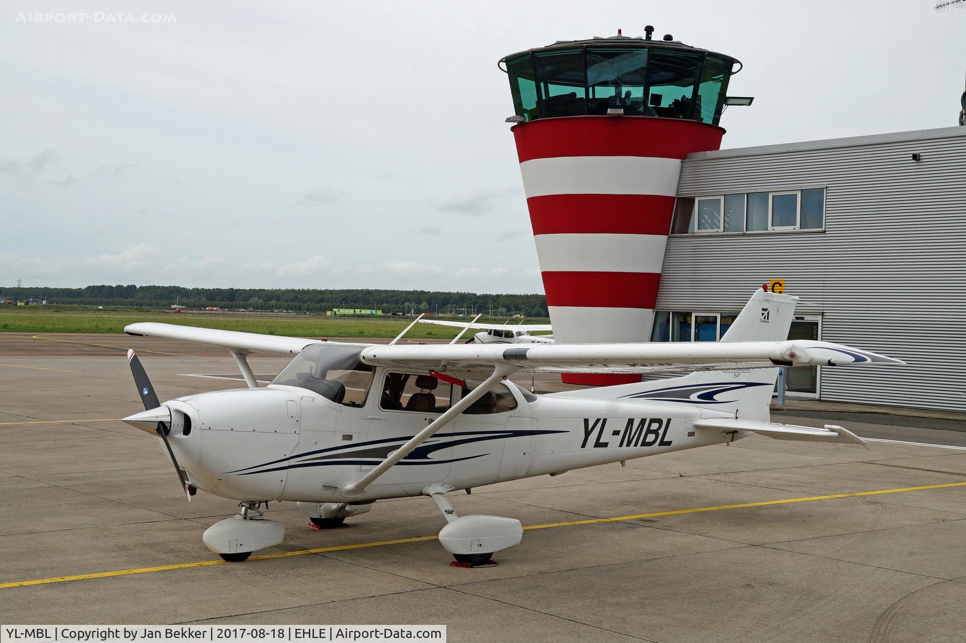 YL-MBL, 2005 Cessna 172S C/N 172S9795, Lelystad Airport