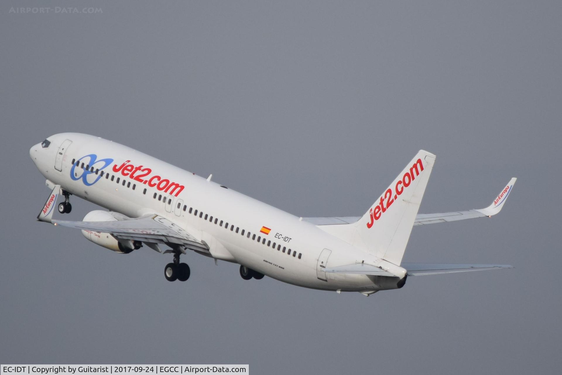EC-IDT, 2002 Boeing 737-86Q C/N 30281, At Manchester