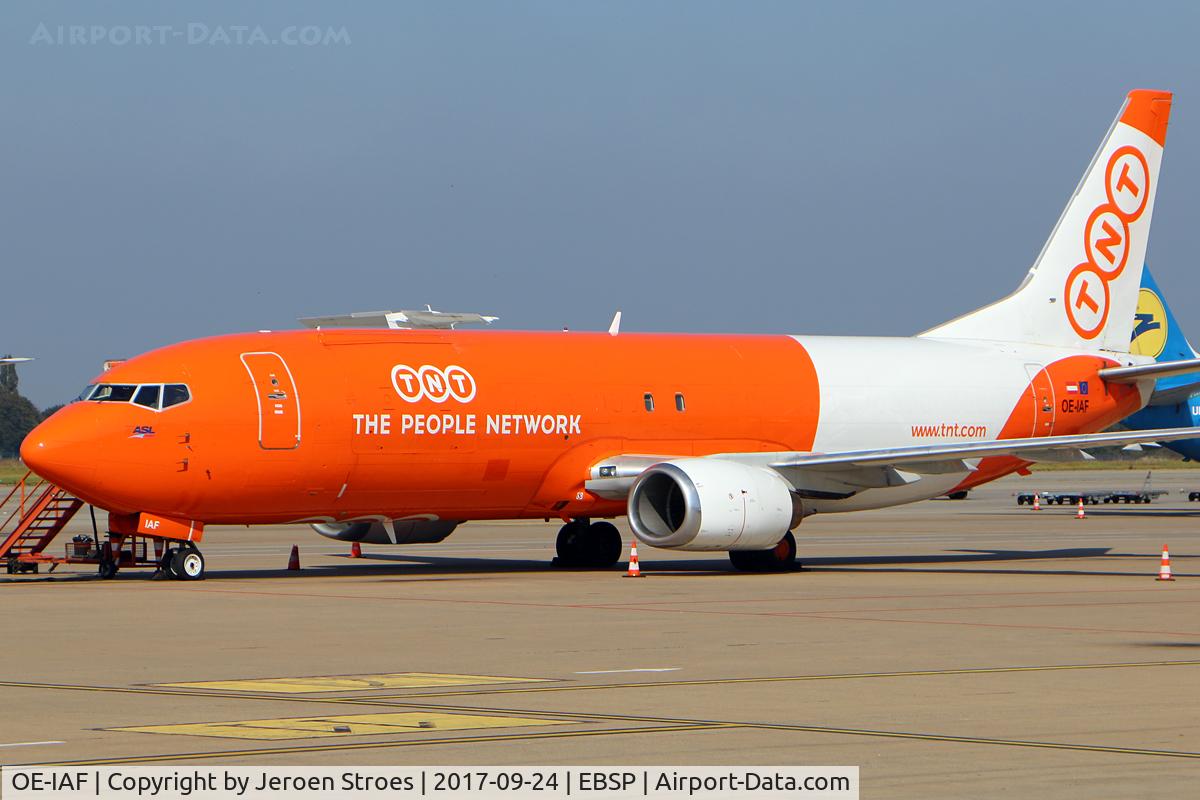 OE-IAF, 1999 Boeing 737-33V C/N 29341, EBSP