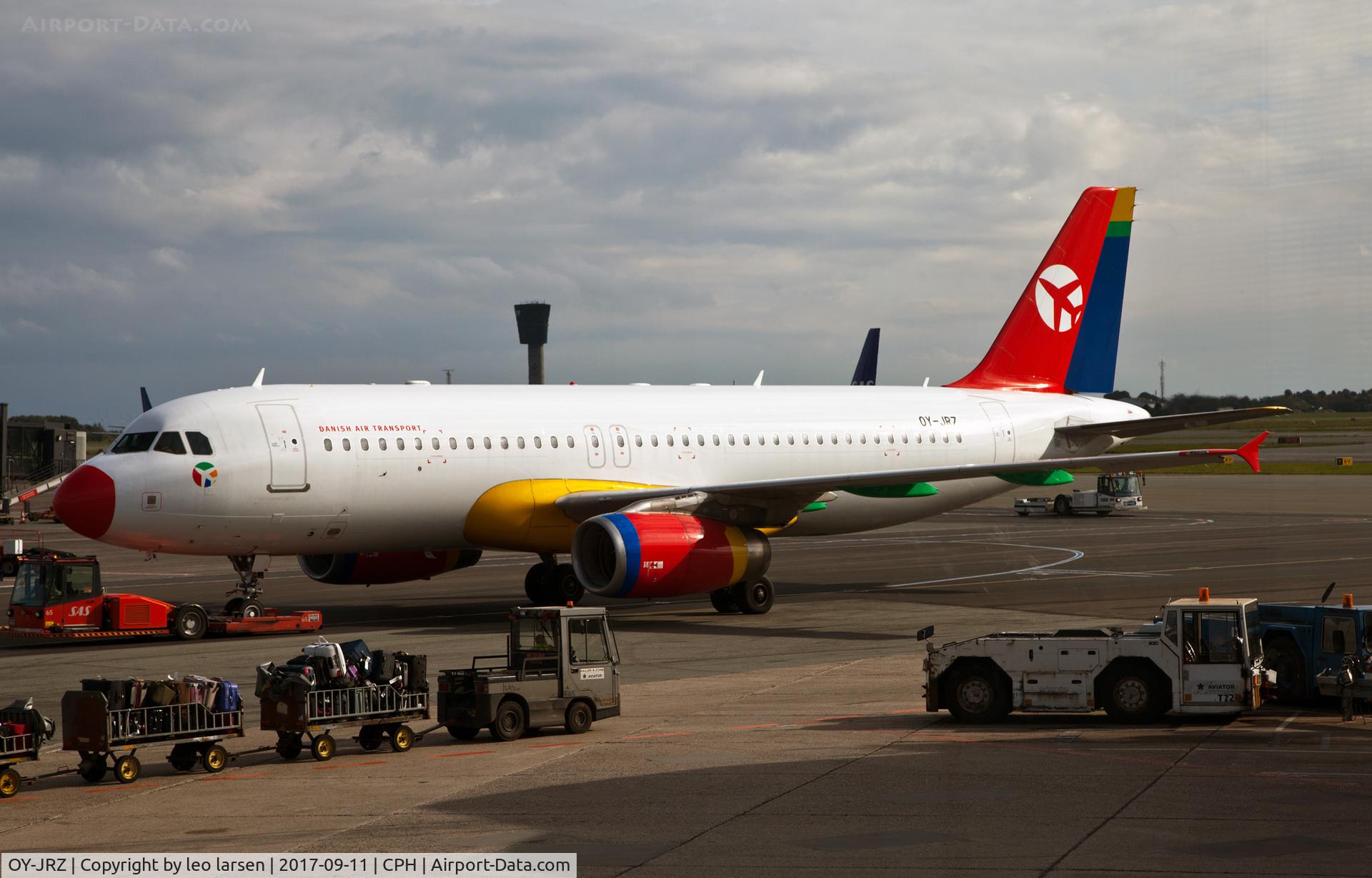 OY-JRZ, 2003 Airbus A320-233 C/N 2102, Copenhagen 11.9.2017