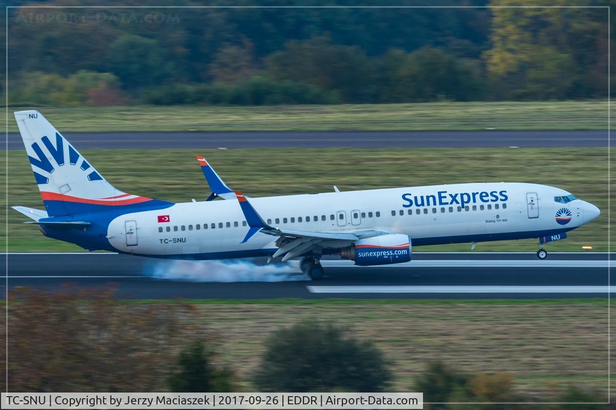 TC-SNU, 2010 Boeing 737-8HC C/N 40756, Boeing 737-8HC