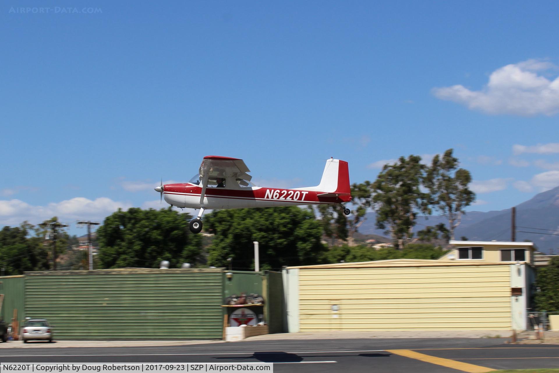 N6220T, 1964 Cessna 150E C/N 15060920, 1964 Cessna 150E, Continental O-200 100 Hp, second landing-on final Rwy 22
