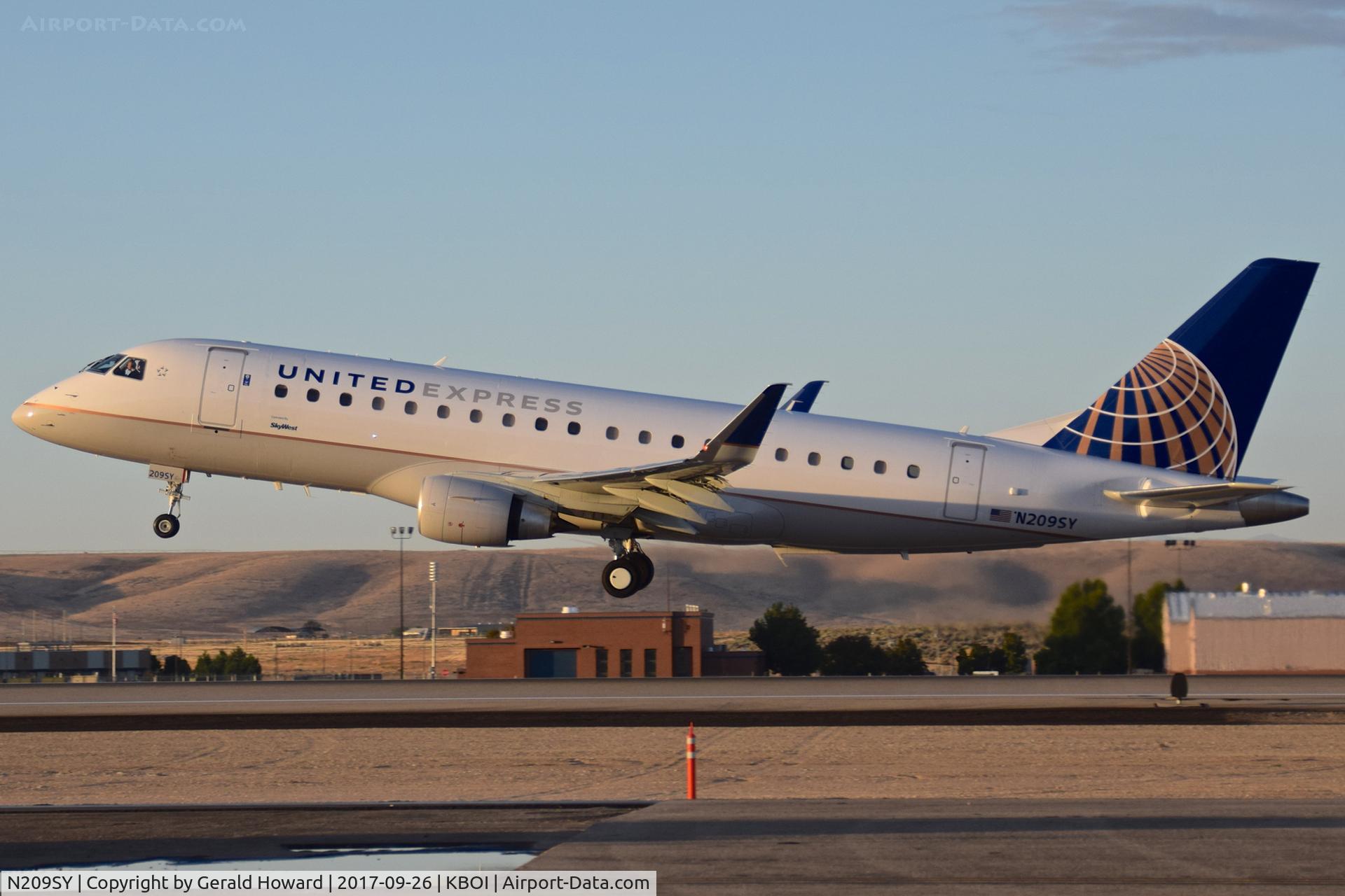 N209SY, 2017 Embraer 175LR (ERJ-170-200LR) C/N 17000645, Take off from RWY 10L.