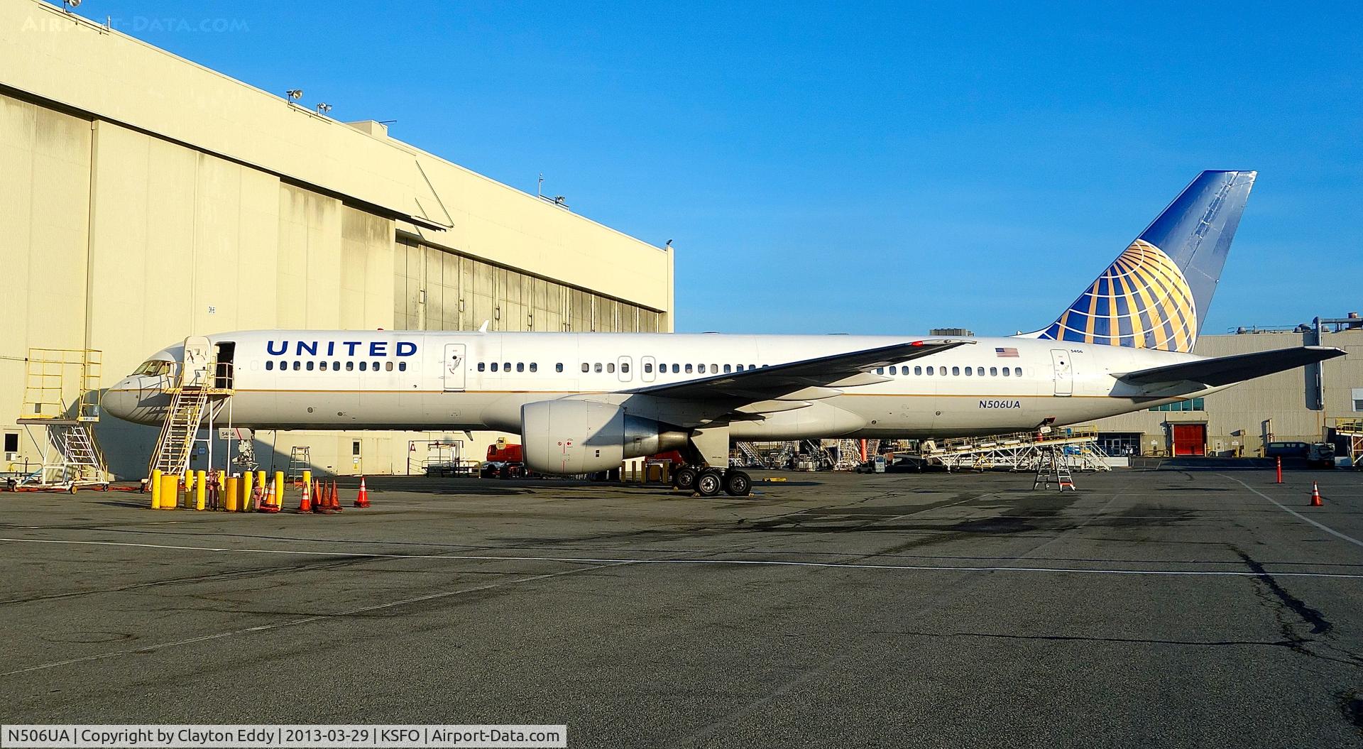 N506UA, 1990 Boeing 757-222 C/N 24627, SFO 2013.