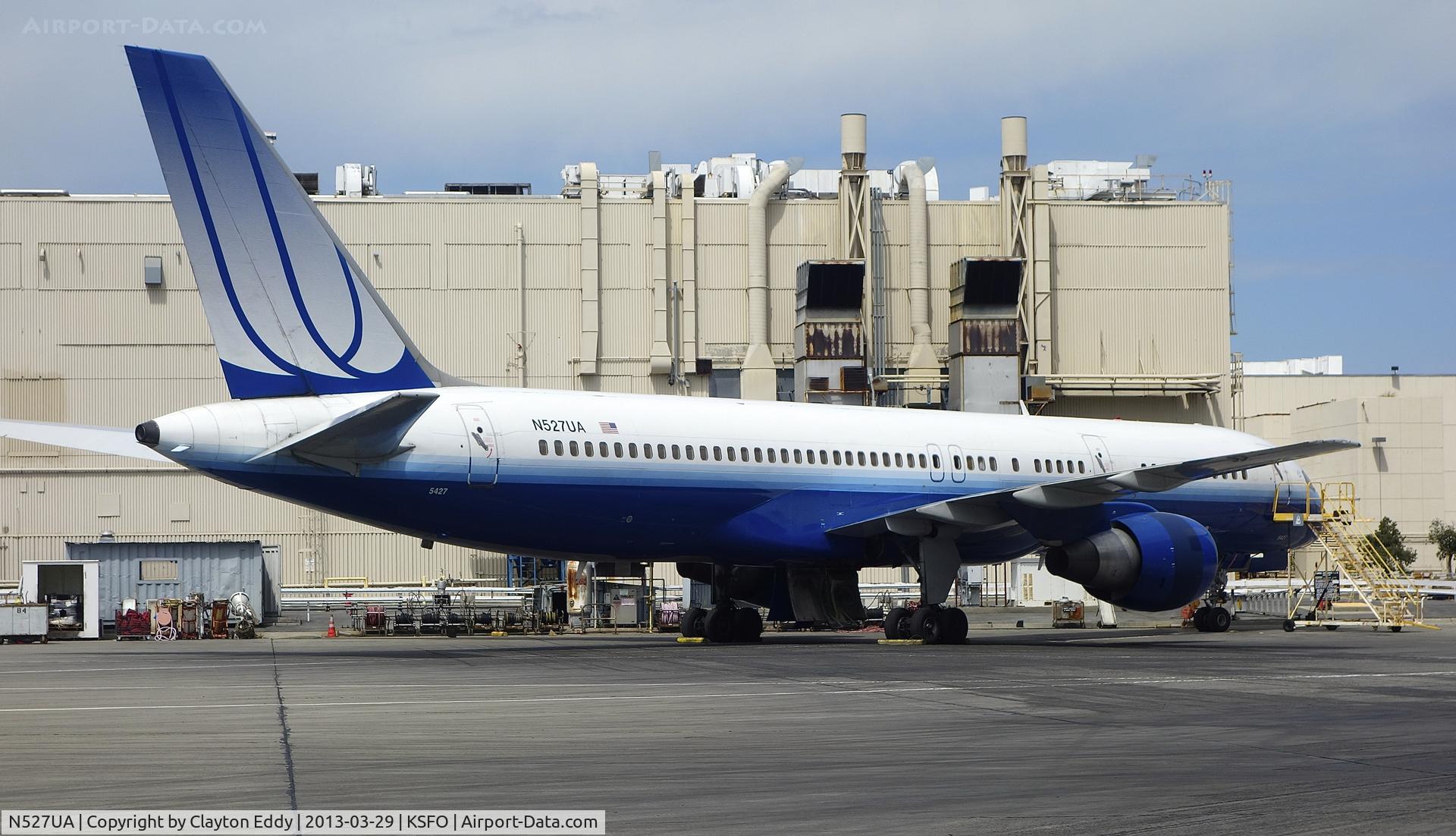 N527UA, 1991 Boeing 757-222F C/N 24995, SFO 2013.