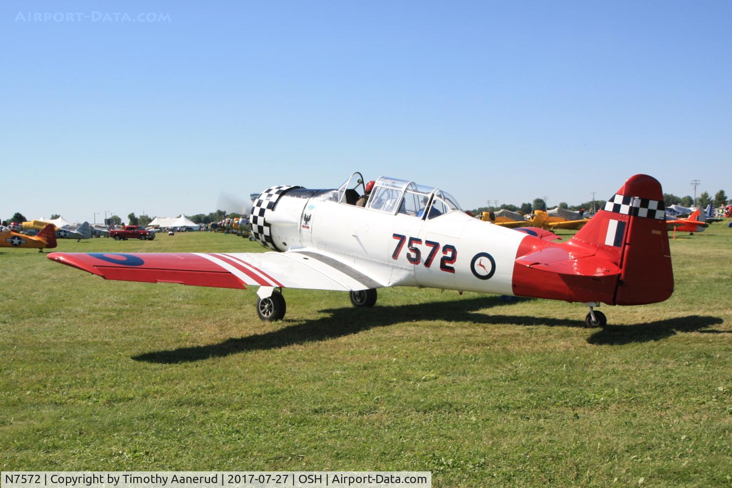 N7572, 1941 North American AT-6D Texan C/N 41-34018, 1941 North American AT-6D Texan, c/n: 41-34018