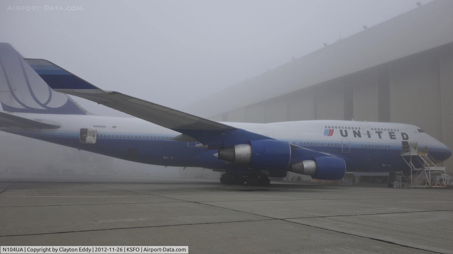 N104UA, 1998 Boeing 747-422 C/N 26902, SFO 2012.