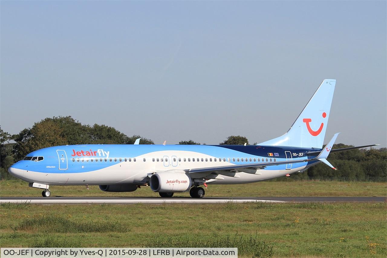 OO-JEF, 2014 Boeing 737-8K5 C/N 44271, Boeing 737-8K5, Taxiing to holding point rwy 07R, Brest-Bretagne airport (LFRB-BES)