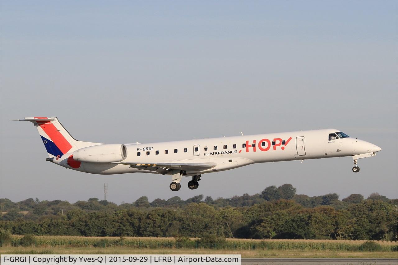 F-GRGI, 1999 Embraer EMB-145EU (ERJ-145EU) C/N 145152, Embraer EMB-145EU, On final rwy 07R, Brest-Bretagne Airport (LFRB-BES)